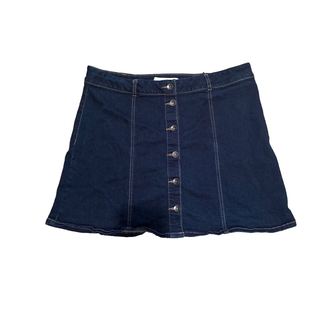 Size 16 Button down the middle Denim Mini skirt EST 1848 Denim